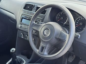 Used Volkswagen Polo 2011 for sale - 79601133: Photo