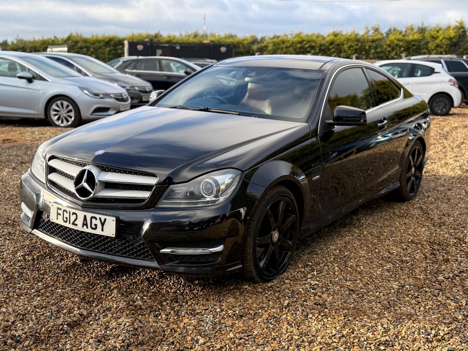 Used Mercedes-Benz C Class 2012 for sale - 77271365: Photo 2