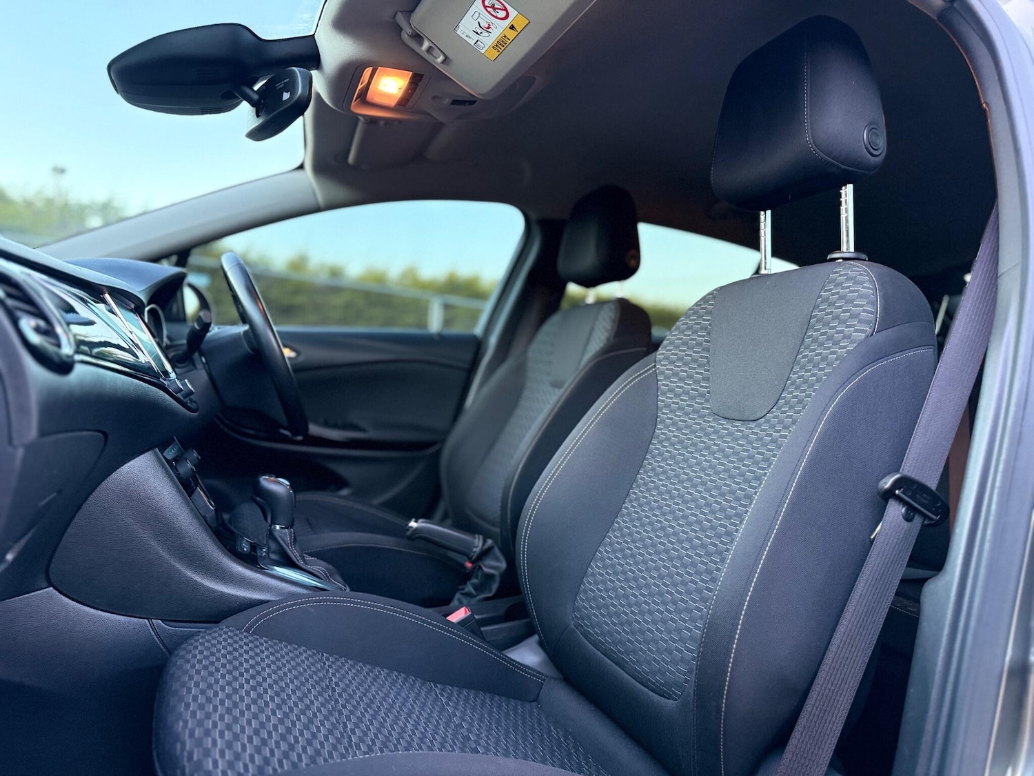 Used Vauxhall Astra for sale - 77271385: Photo 34