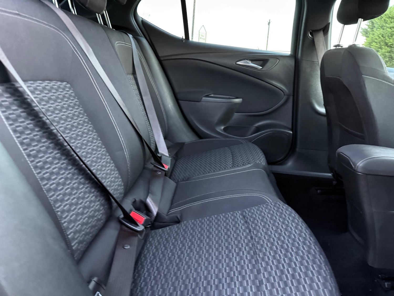 Used Vauxhall Astra for sale - 77271385: Photo 40