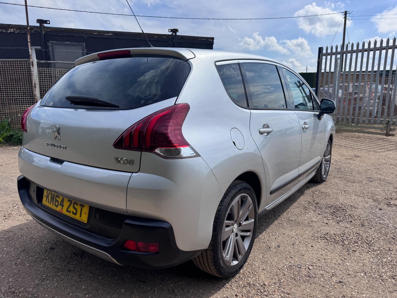 Used Peugeot 3008 2014 for sale - 77271358: Photo 29
