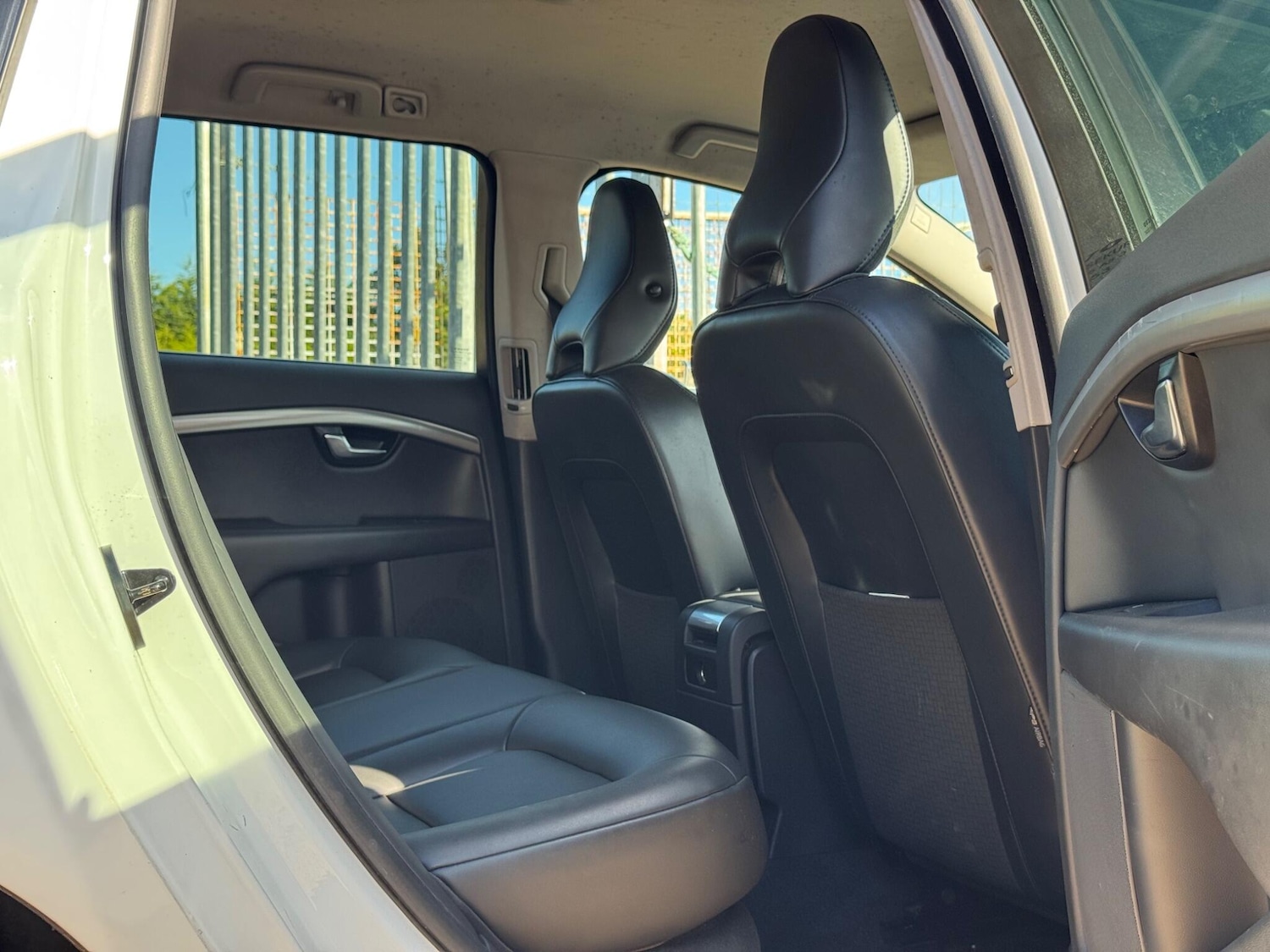 Used Volvo V70 2012 for sale - 76072777: Photo 13