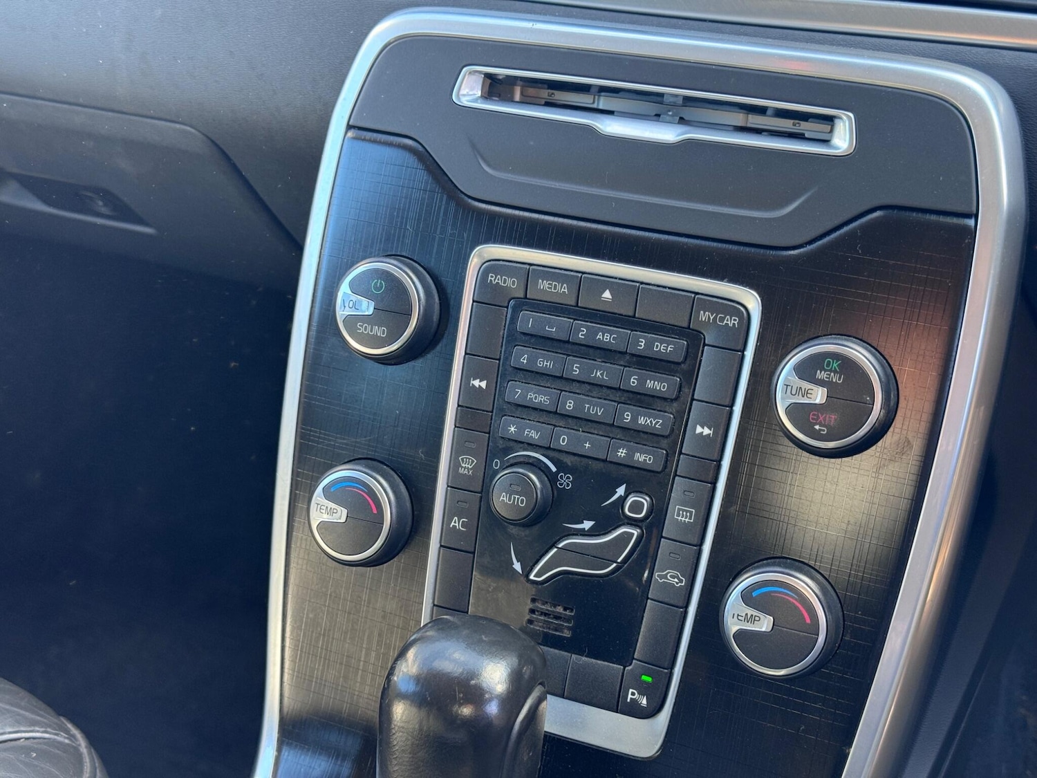 Used Volvo V70 2012 for sale - 76072777: Photo 18