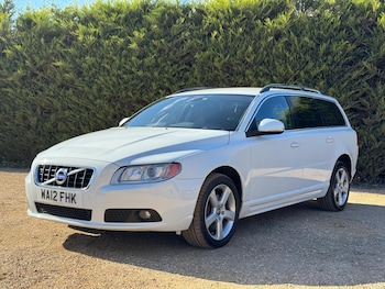 Used Volvo V70 2012 for sale - 76072777: Photo
