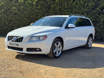 Used Volvo V70 2012 for sale - 76072777: Photo