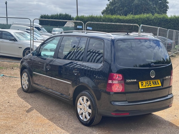 Used Volkswagen Touran 2008 for sale - 75645971: Photo 16