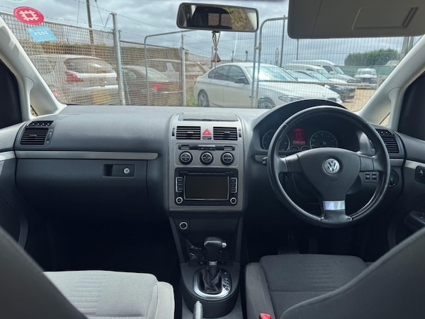 Used Volkswagen Touran 2008 for sale - 75645971: Photo 3