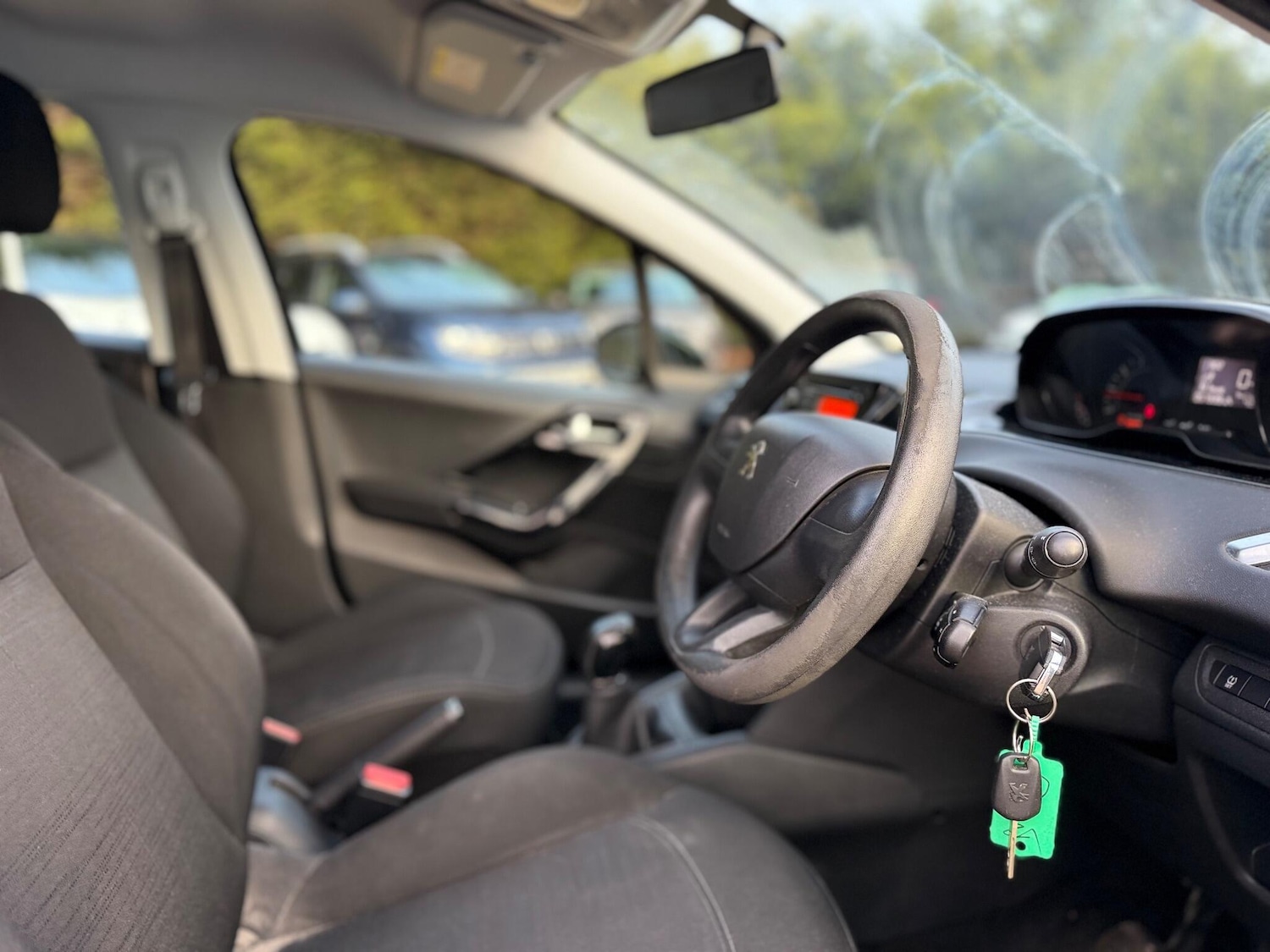 Used Peugeot 208 2015 for sale - 77271392: Photo 17