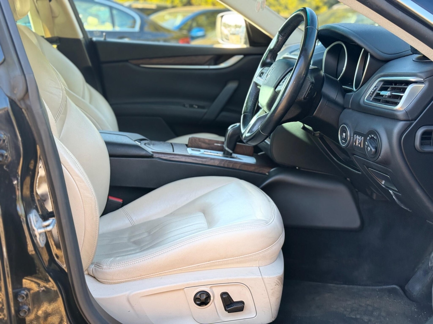 Used Maserati Ghibli 2016 for sale - 78148056: Photo 24