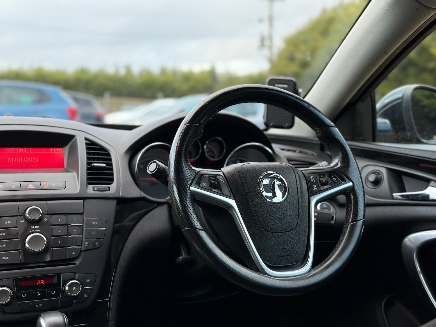 Used Vauxhall Insignia 2011 for sale - 77396361: Photo 2