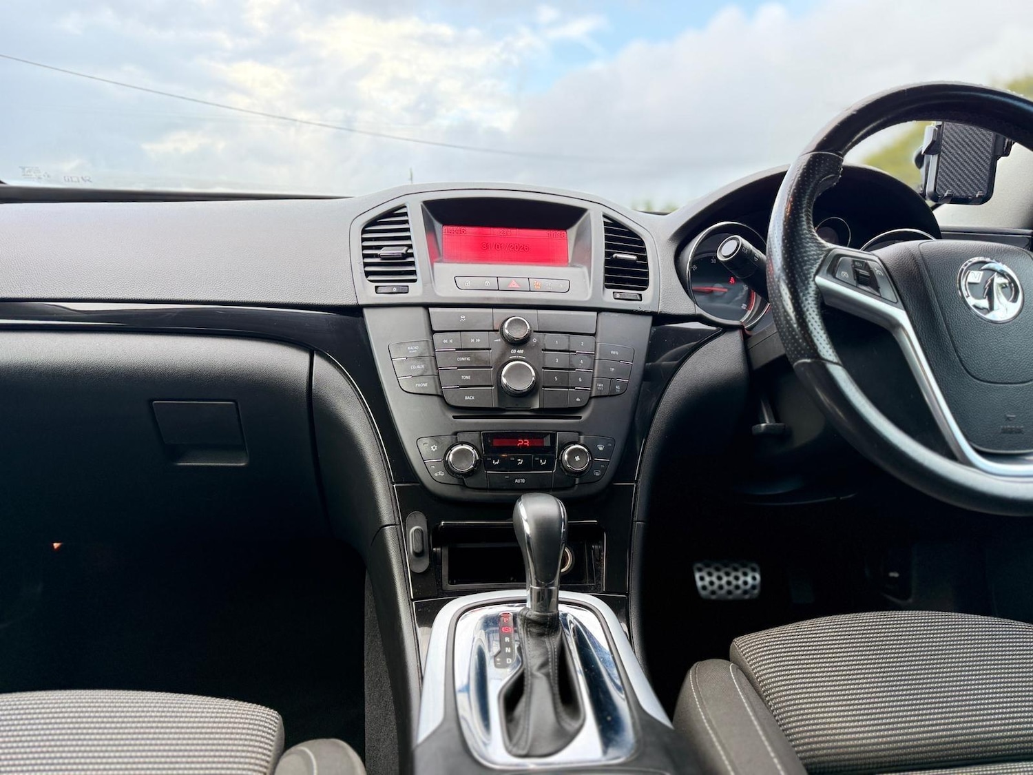 Used Vauxhall Insignia 2011 for sale - 77396361: Photo 4