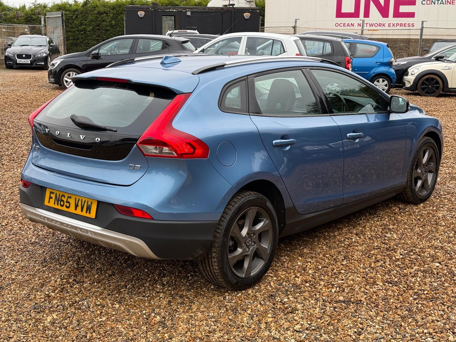 Used Volvo V40 2015 for sale - 77271349: Photo 21