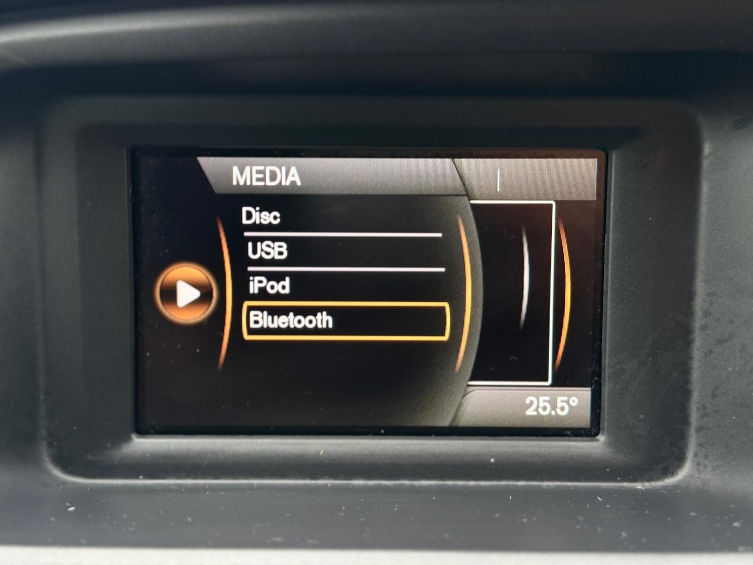 Used Volvo V40 2015 for sale - 77271349: Photo 33