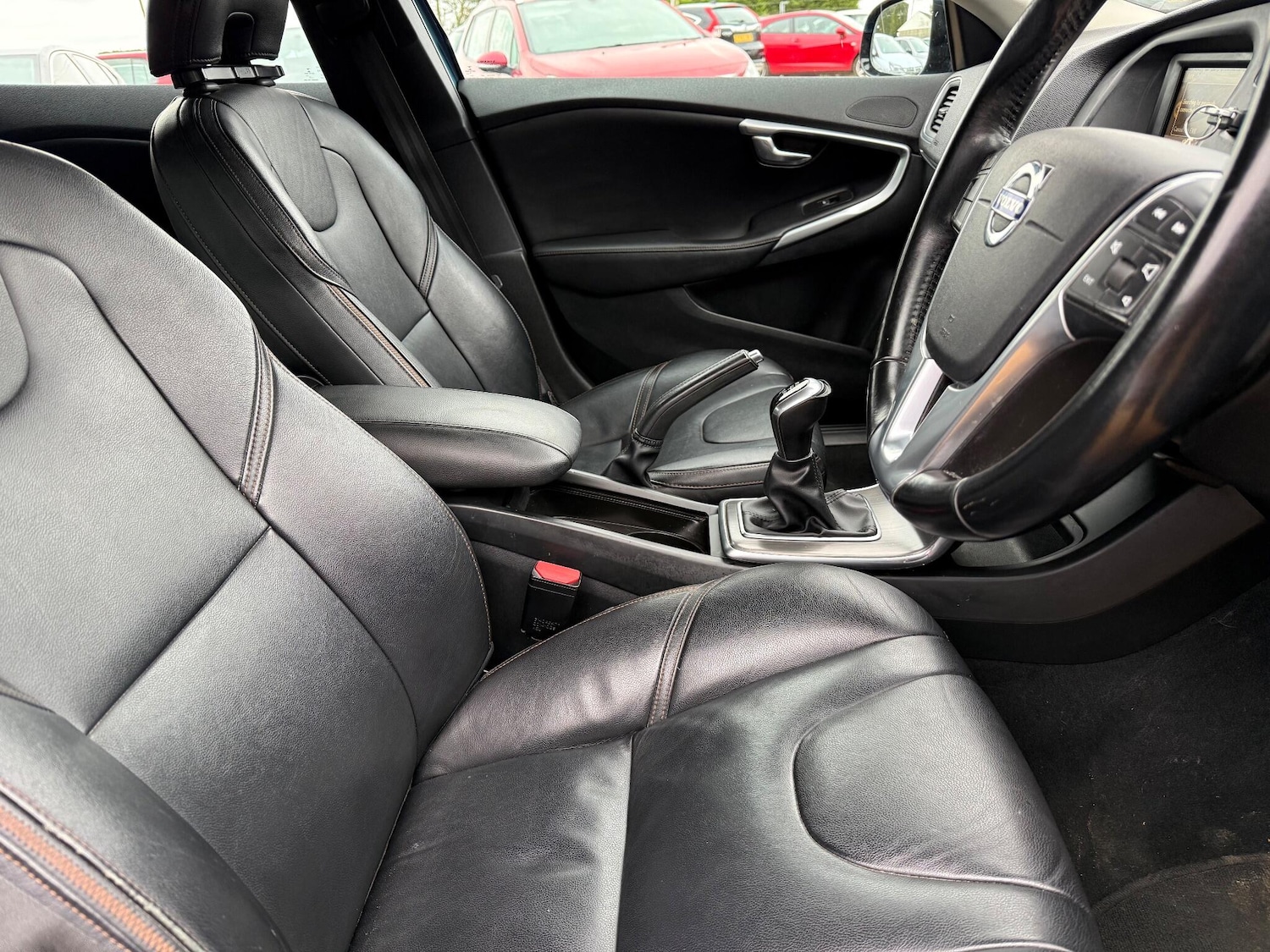 Used Volvo V40 2015 for sale - 77271349: Photo 40