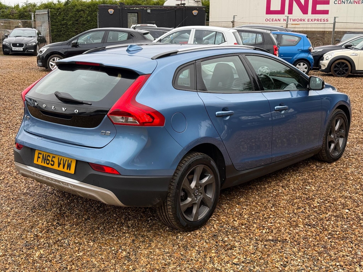 Used Volvo V40 2015 for sale - 77271349: Photo 7