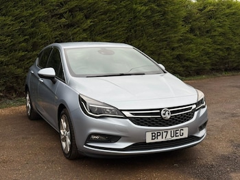 Used Vauxhall Astra 2017 for sale - 76512485: Photo