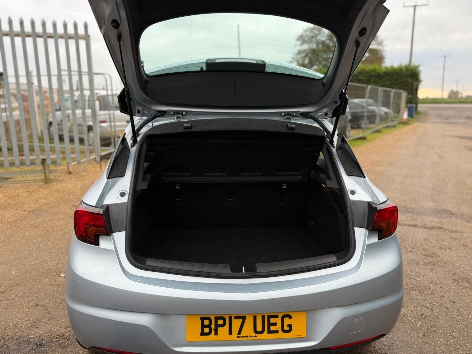 Used Vauxhall Astra 2017 for sale - 76512485: Photo 26