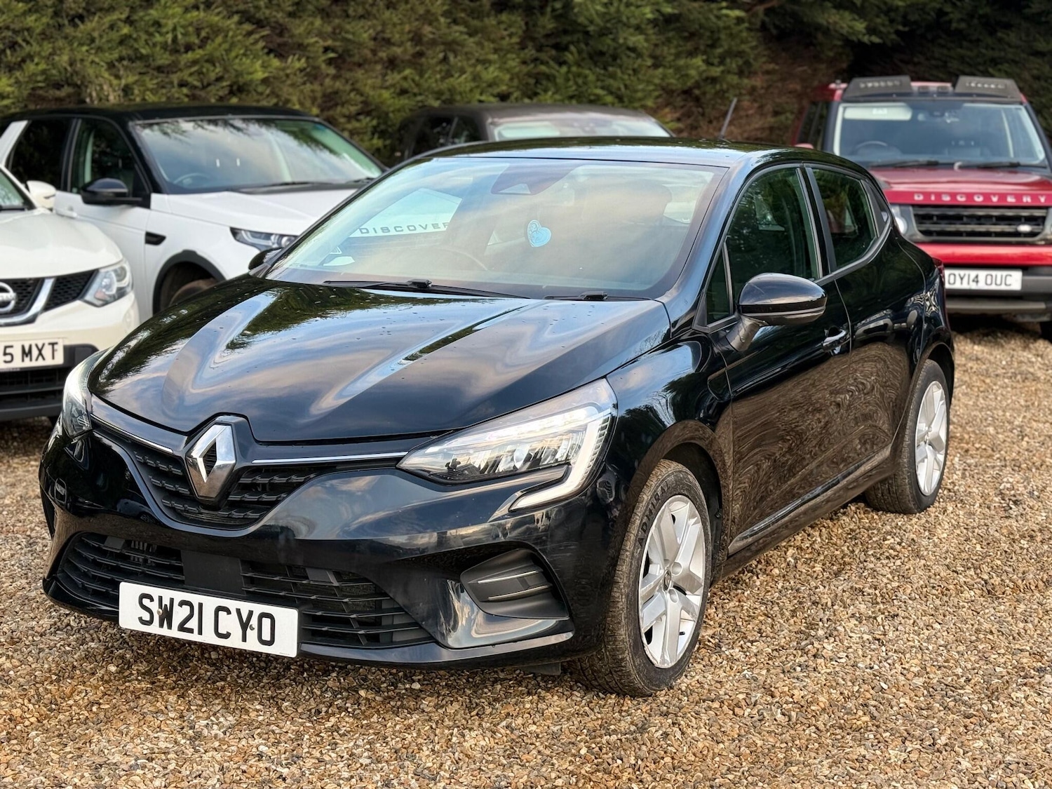 Used Renault Clio 2021 for sale - 76994730: Photo 2