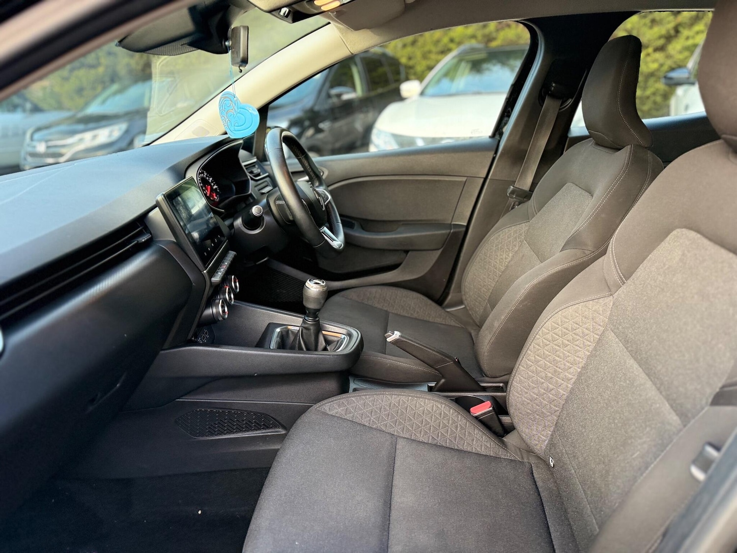 Used Renault Clio 2021 for sale - 76994730: Photo 20