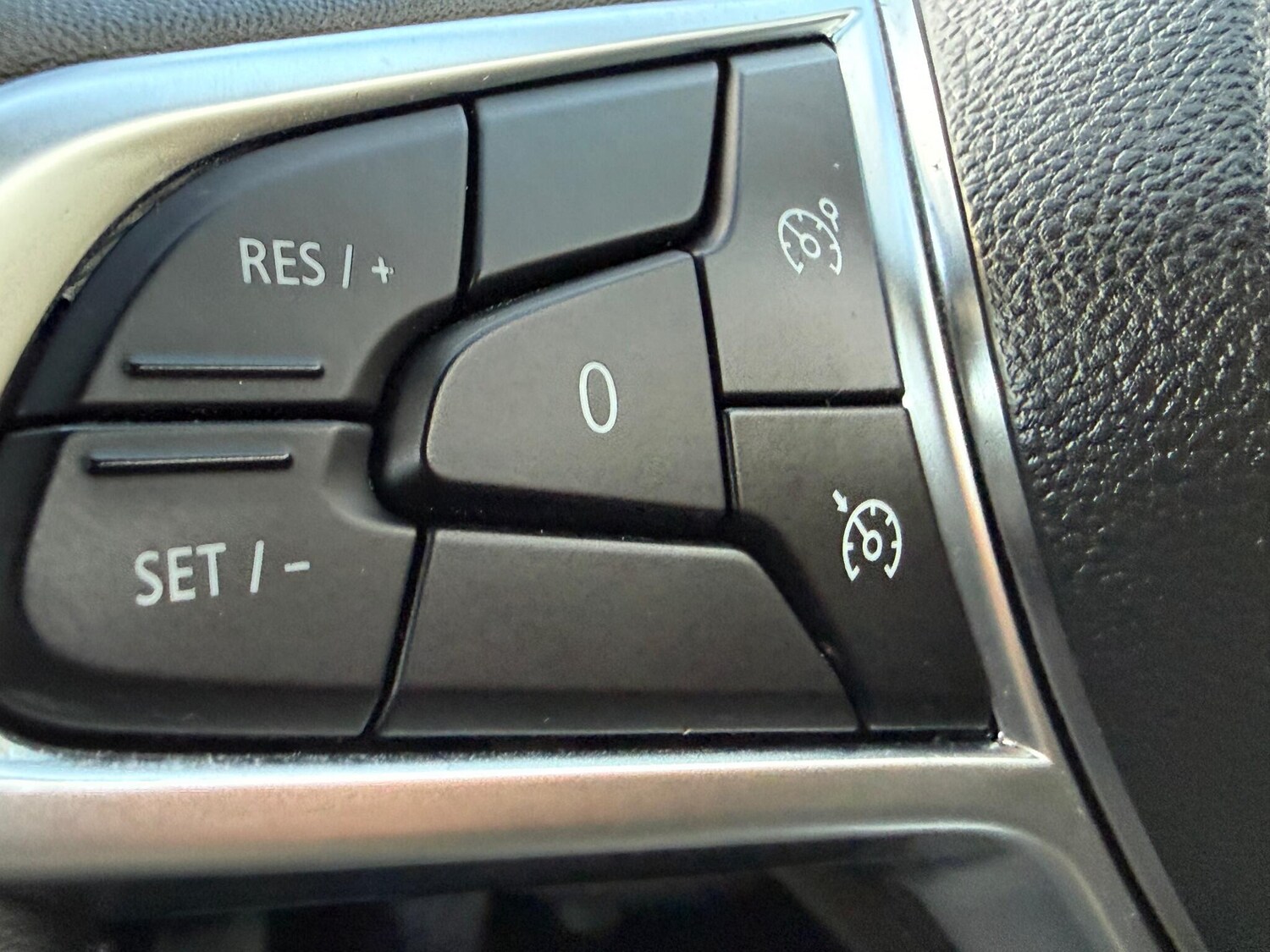 Used Renault Clio 2021 for sale - 76994730: Photo 28