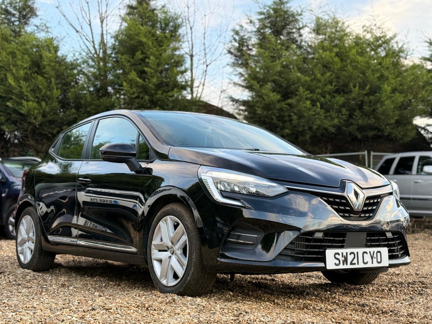 Used Renault Clio 2021 for sale - 76994730: Photo 7