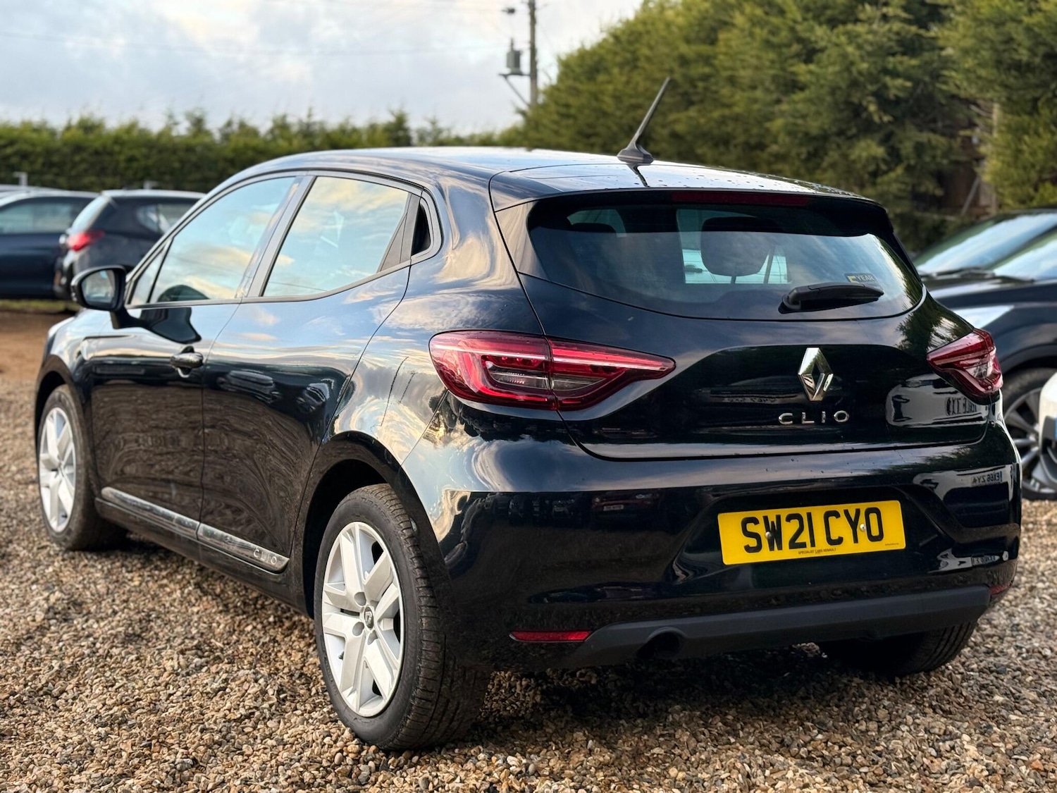 Used Renault Clio 2021 for sale - 76994730: Photo 8