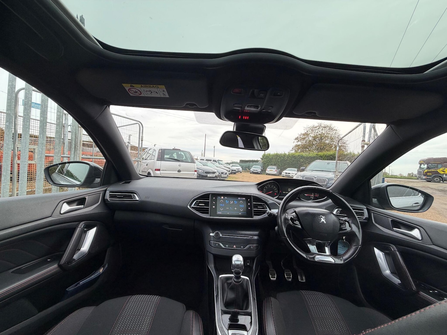 Used Peugeot 308 2018 for sale - 76423741: Photo 19