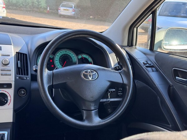 Used Toyota Corolla Verso 2008 for sale - 76024653: Photo 25