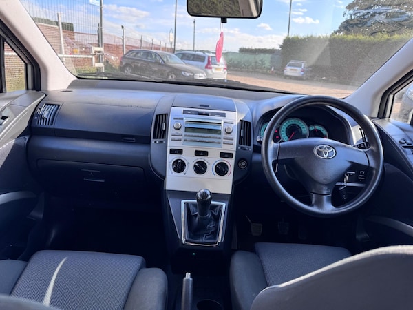 Used Toyota Corolla Verso 2008 for sale - 76024653: Photo 28