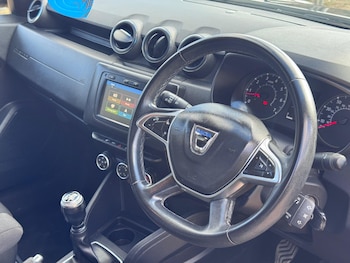 Used Dacia Duster 2018 for sale - 77271343: Photo