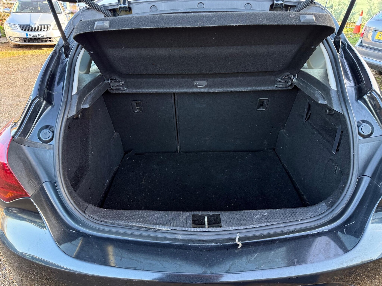 Used Vauxhall Astra 2015 for sale - 76742636: Photo 23