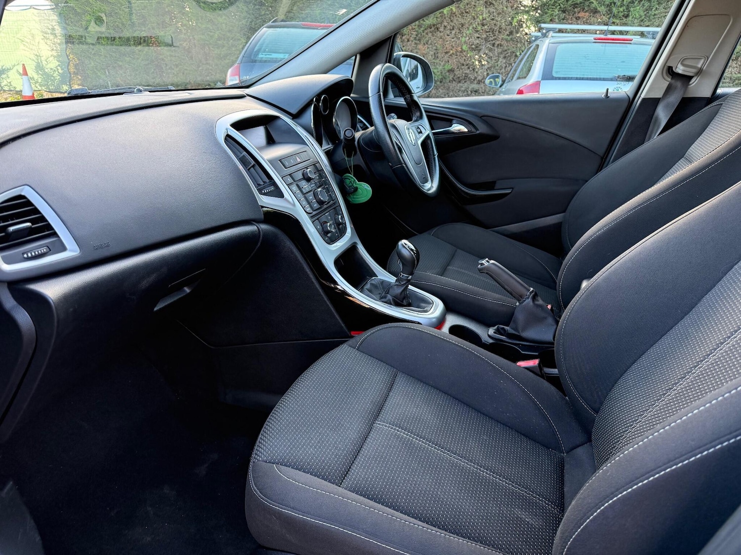 Used Vauxhall Astra 2015 for sale - 76742636: Photo 29