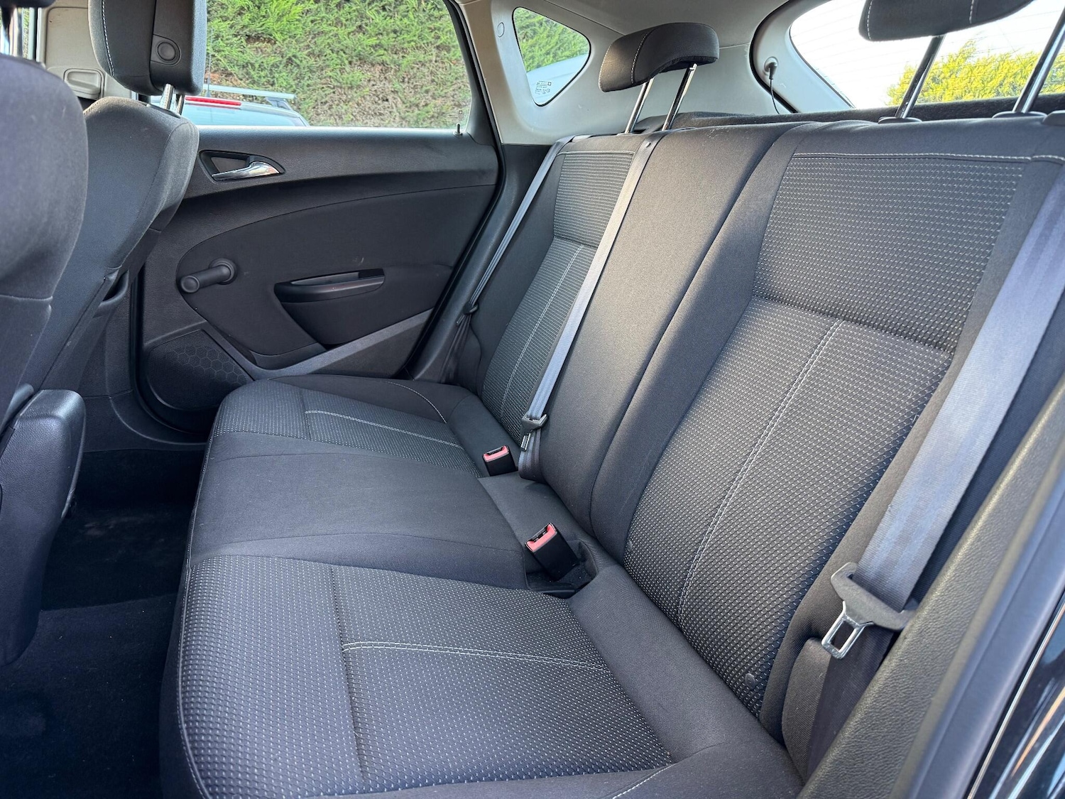 Used Vauxhall Astra 2015 for sale - 76742636: Photo 31