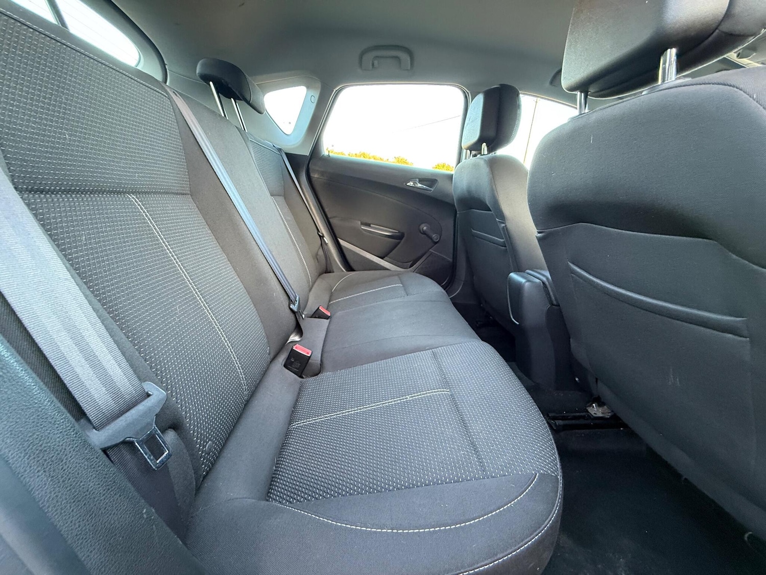 Used Vauxhall Astra 2015 for sale - 76742636: Photo 33