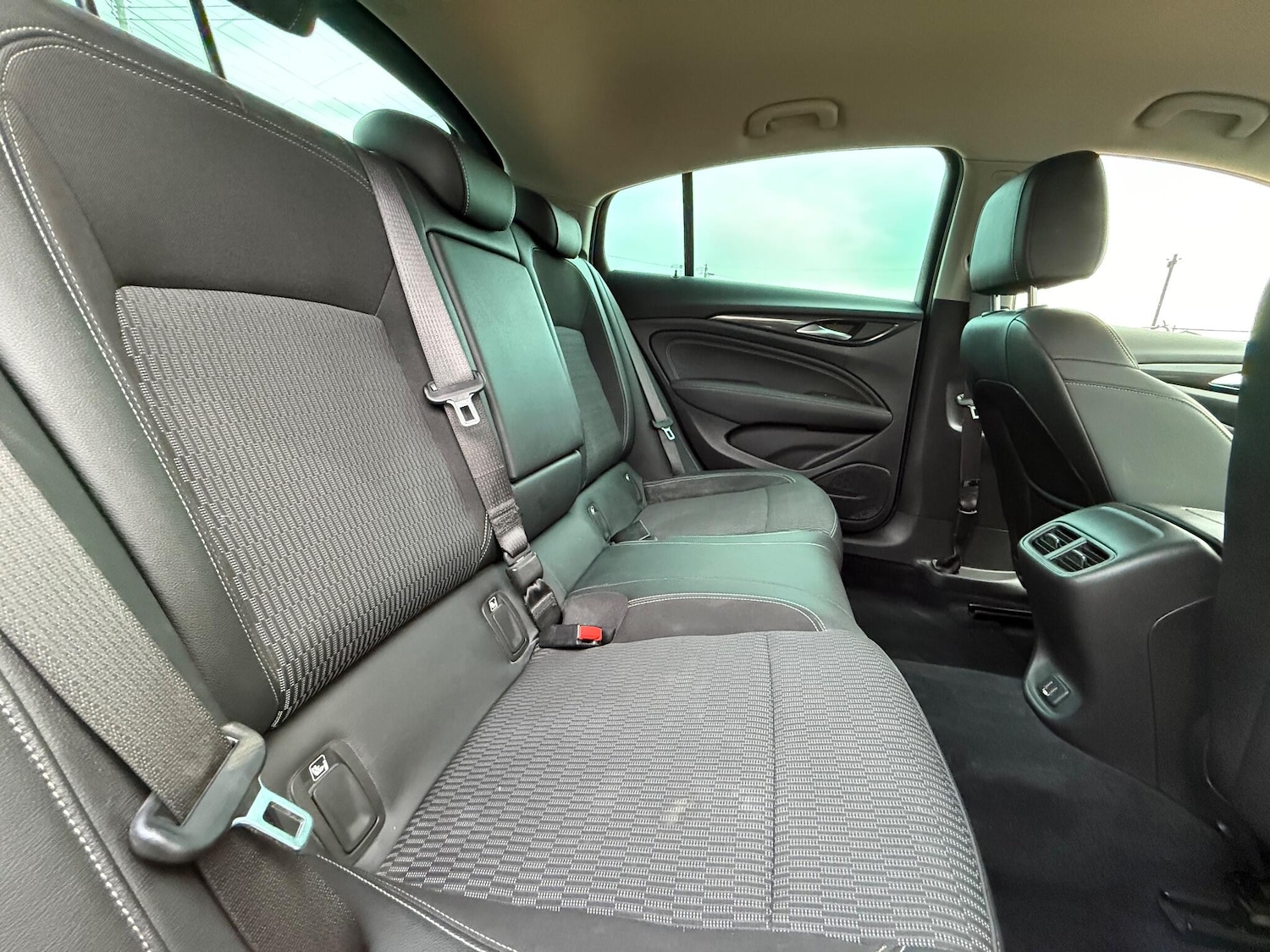 Used Vauxhall Insignia for sale - 77271355: Photo 27