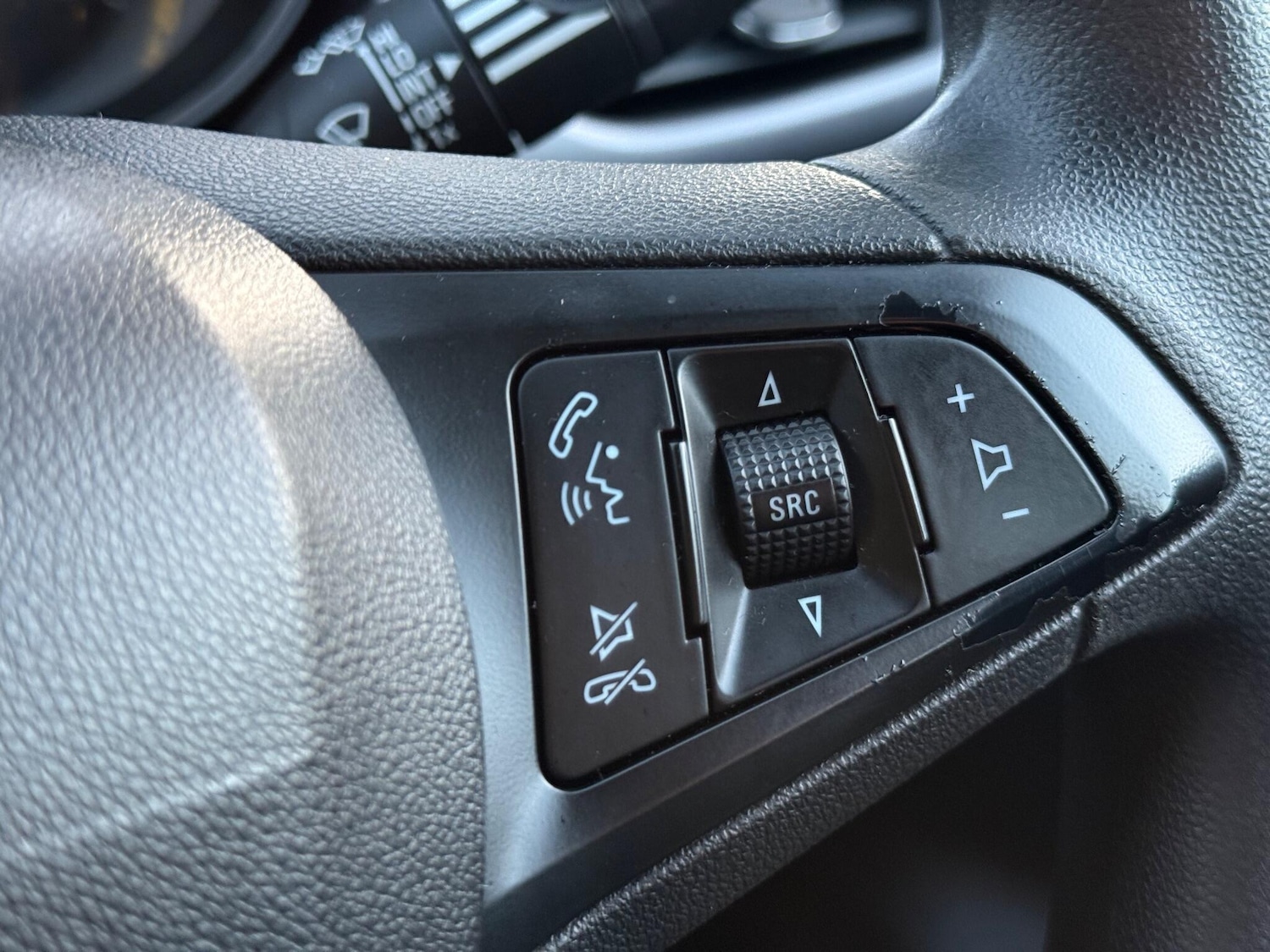 Used Vauxhall Astra for sale - 77017002: Photo 30