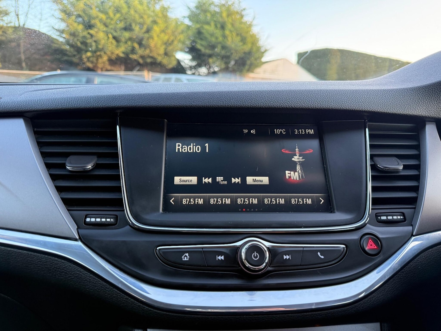 Used Vauxhall Astra for sale - 77017002: Photo 32