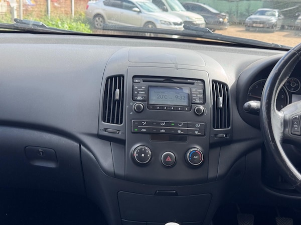 Used Hyundai i30 2010 for sale - 75624052: Photo 19