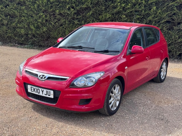 Used Hyundai i30 2010 for sale - 75624052: Photo 2