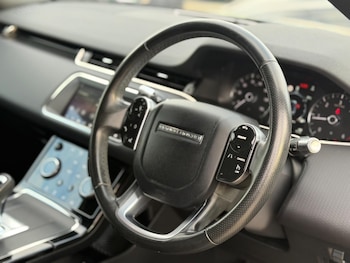 Used Land Rover Range Rover Evoque 2019 for sale - 79348732: Photo