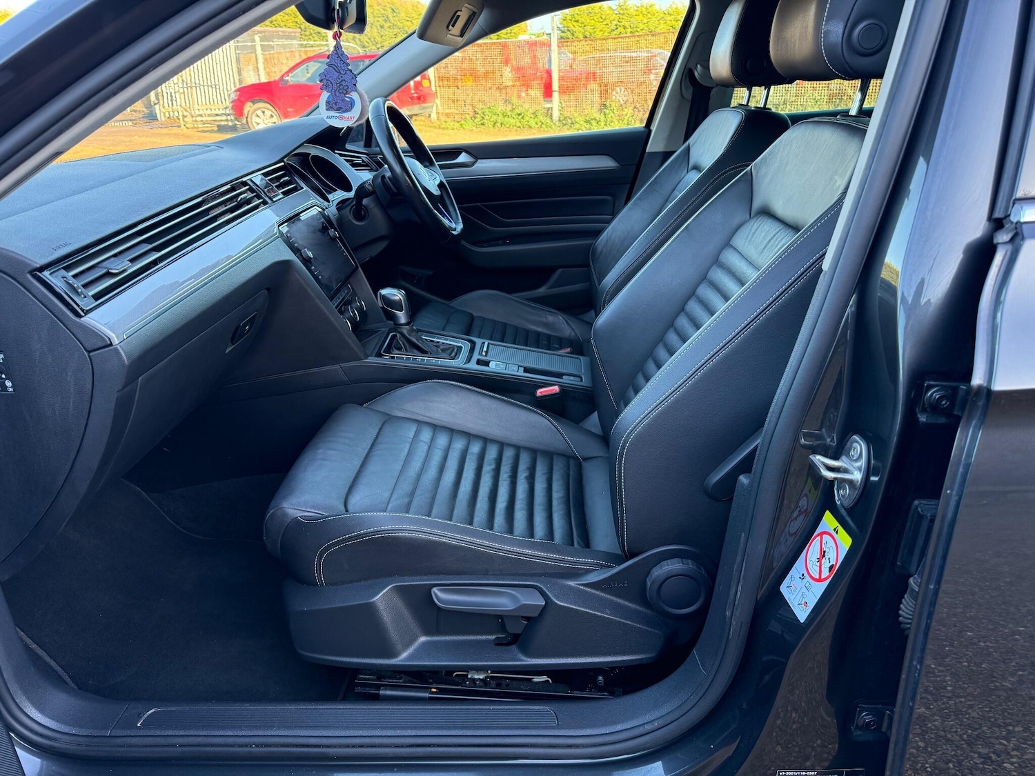 Used Volkswagen Passat 2020 for sale - 77271353: Photo 32