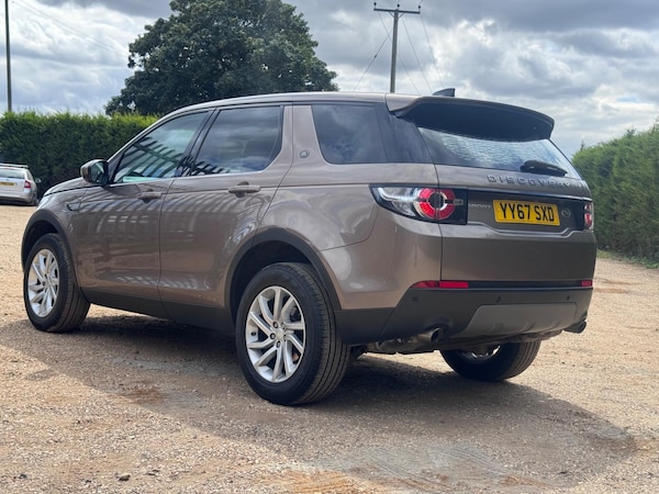 Used Land Rover Discovery Sport 2017 for sale - 75589628: Photo 10