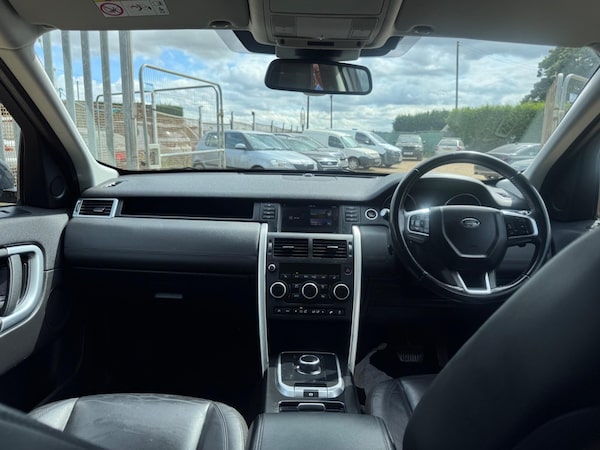Used Land Rover Discovery Sport 2017 for sale - 75589628: Photo 37