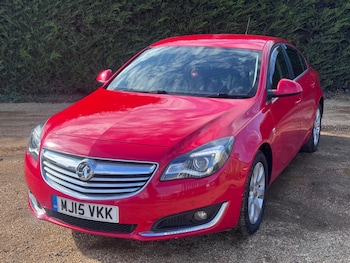 Vauxhall - Insignia