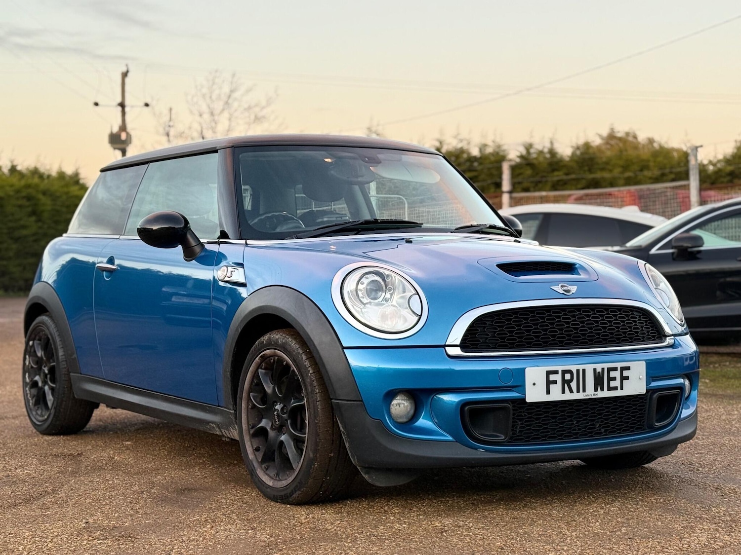 Used MINI Hatch 2011 for sale - 76701754: Photo 2