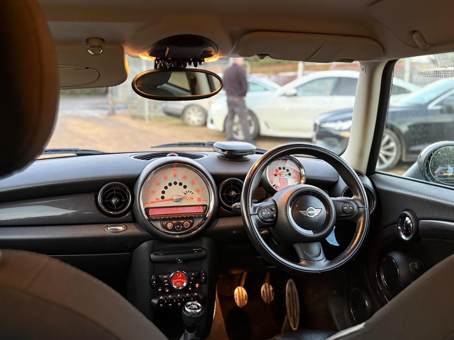 Used MINI Hatch 2011 for sale - 76701754: Photo 4