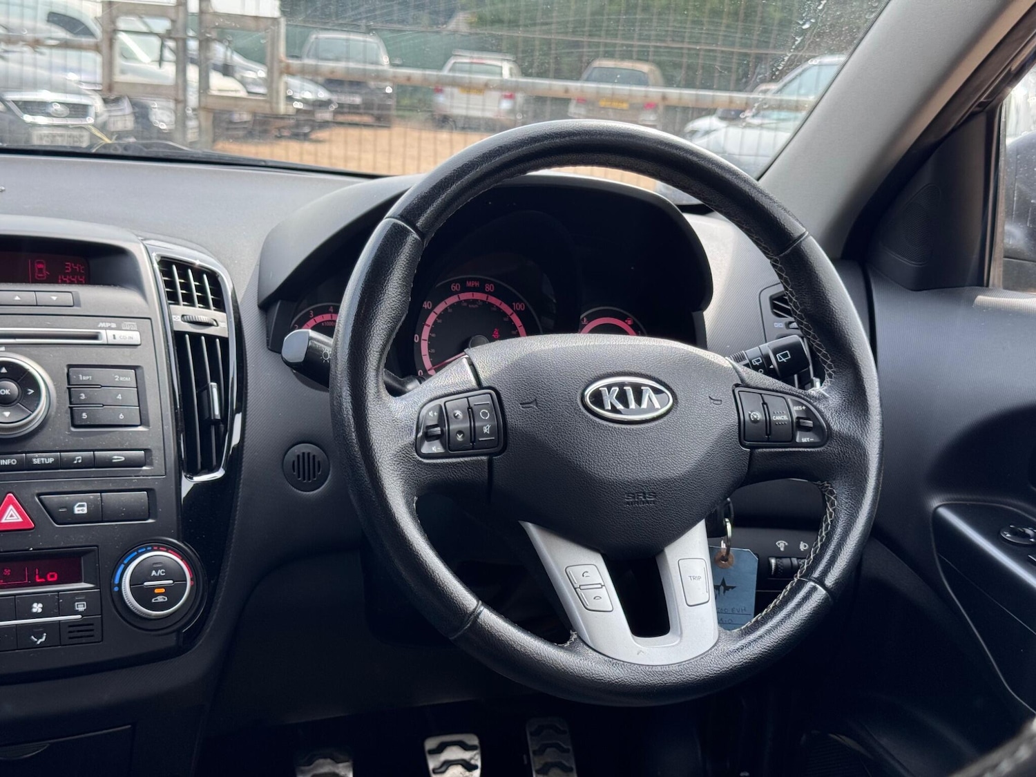 Used Kia Ceed 2010 for sale - 76988862: Photo 28