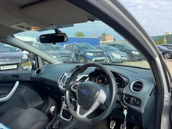 Used Ford Fiesta 2010 for sale - 78561426: Photo
