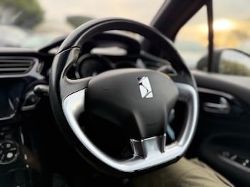 Used DS Automobiles DS 3 2015 for sale - 77119903: Photo