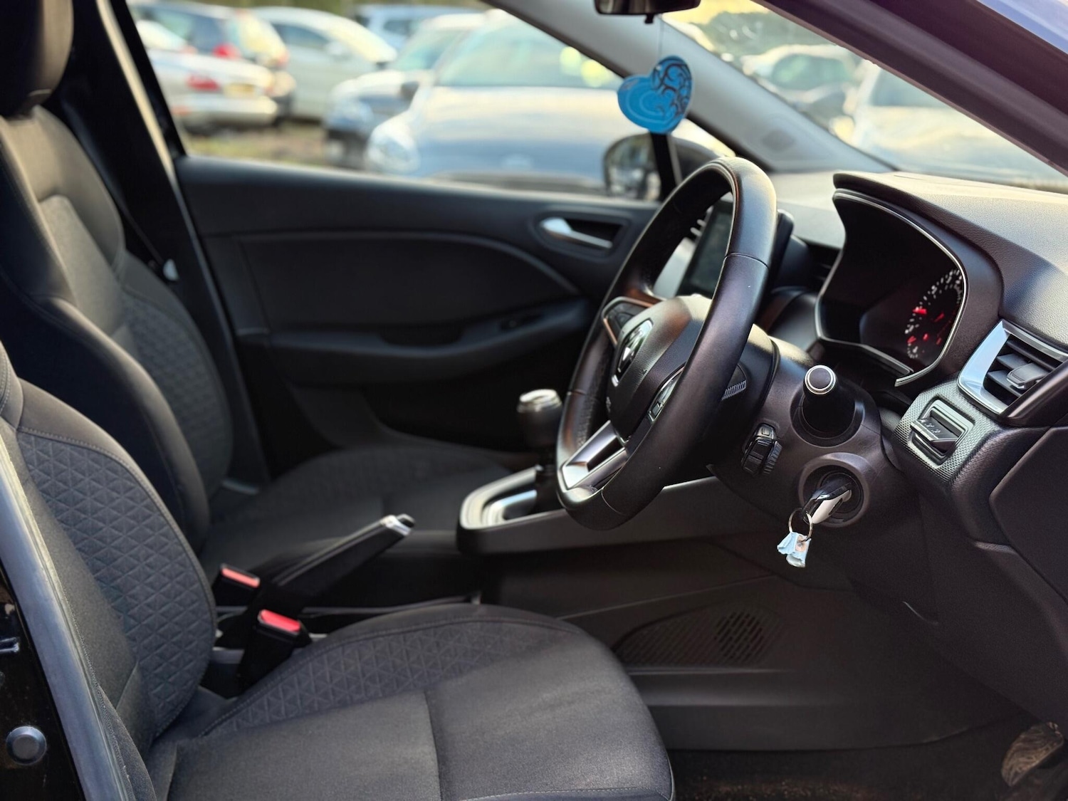 Used Renault Clio 2021 for sale - 77271384: Photo 17